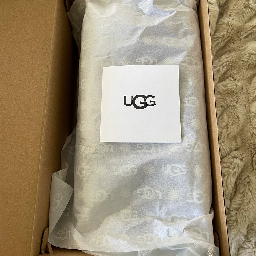 Women’s UGG slippers